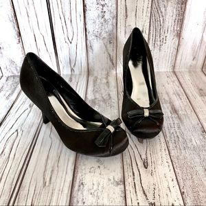 Deb Bow Tie Black High Heels 8.5